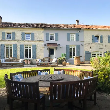 Sleeps 10 Wifi * Courcerac