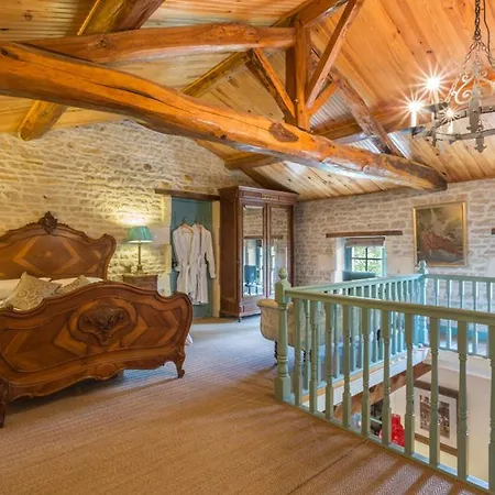 Sleeps 10 Wifi Courcerac