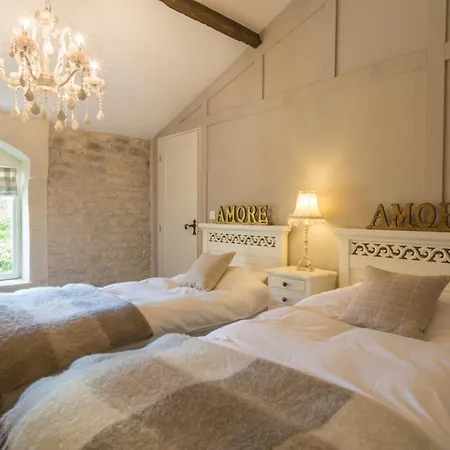 Sleeps 10 Wifi 别墅 Courcerac